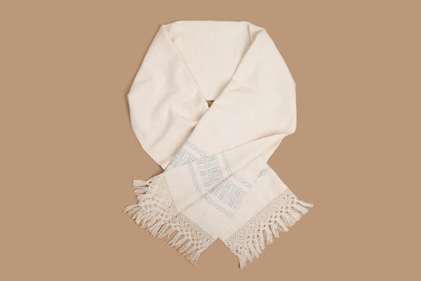 100% Cotton Luxurious Scarf with Ocho Design in Indigo