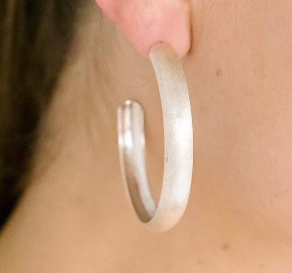 Textura The Classic 1950 Large Hoop in Sterling Silver