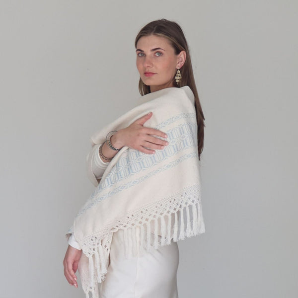 100% Cotton Luxurious Scarf with Ocho Design in Indigo